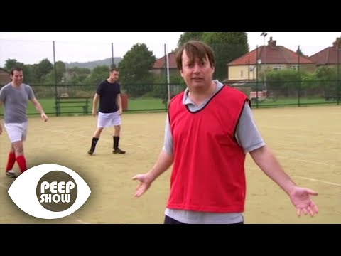 Mark &quot;Tries&quot; To Play Football - Peep Show