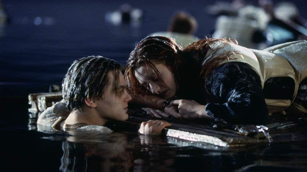 Jack and Rose struggle to stay afloat at the end of TITANIC